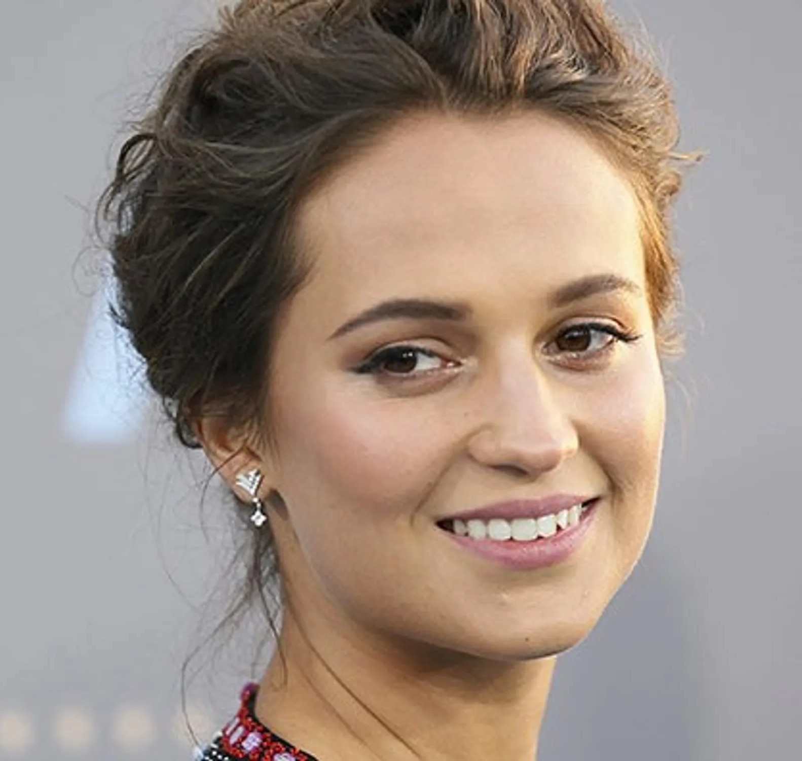 	Alicia Vikander	